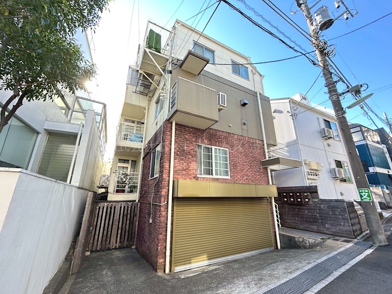 ハウスエディ 301号室 外観