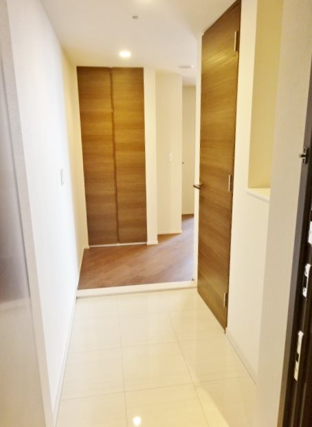 目黒第一マンションズ 玄関