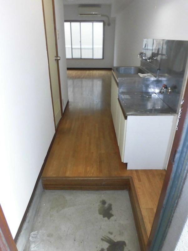 ハイムタナベ 玄関