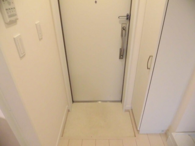 ホワイトヴィラ碑文谷 玄関