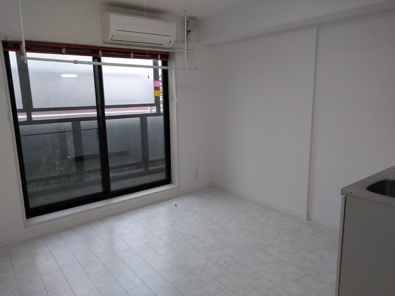 アニール リビング