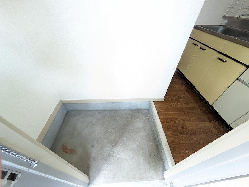 アイエスハイツ 玄関