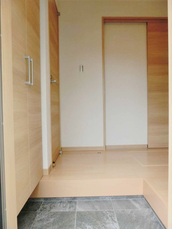 プログレス 玄関