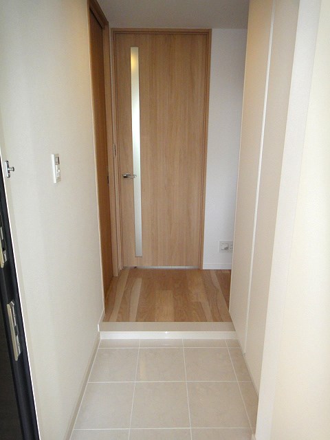 フレンシア大森山王 玄関