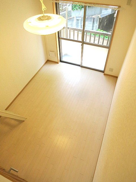 大井ヒルズ リビング