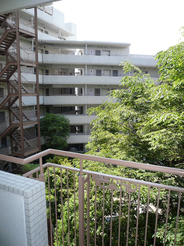 三越ゼームス坂マンション ベランダ