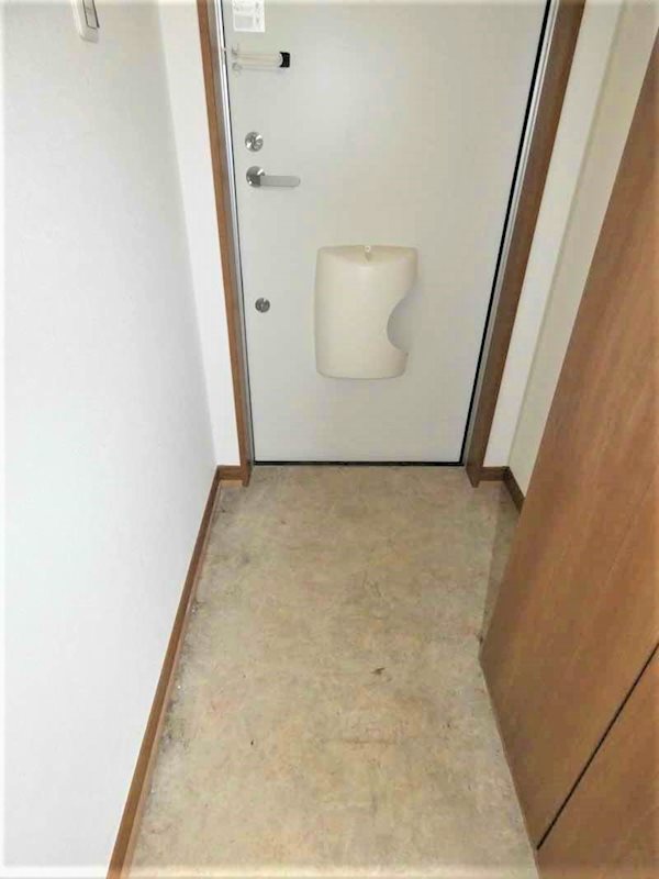 マメゾン二葉 玄関