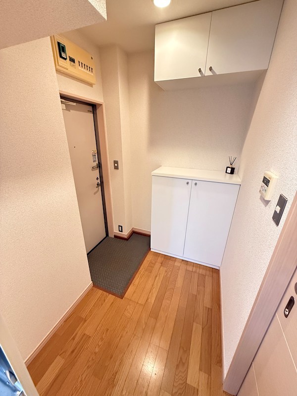 リリーレジデンス  玄関