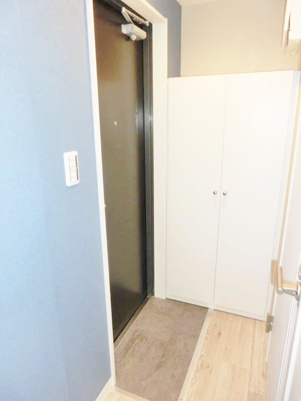 ロータス大森 玄関