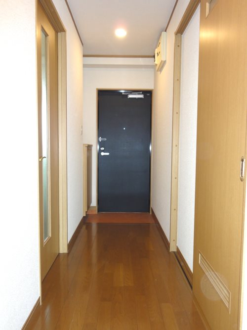 チェリーブラッサム  玄関