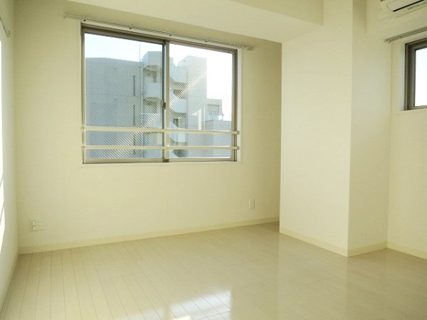 ステラ仙台坂 リビング