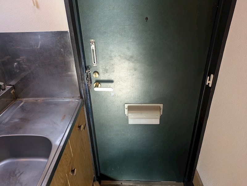 ライフピア西小山 玄関