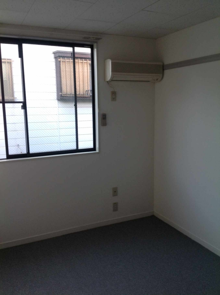 レオパレスエムエスケイ ベッドルーム