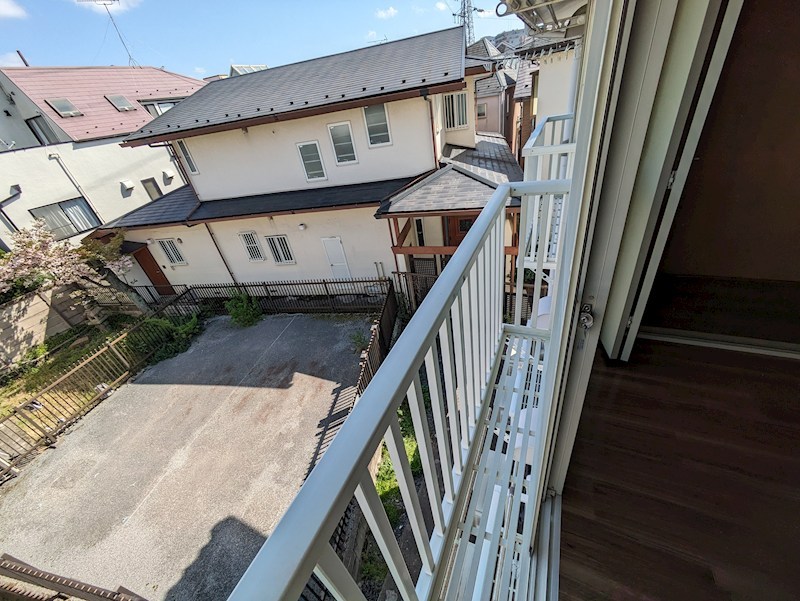 東が丘アパートメント ベランダ