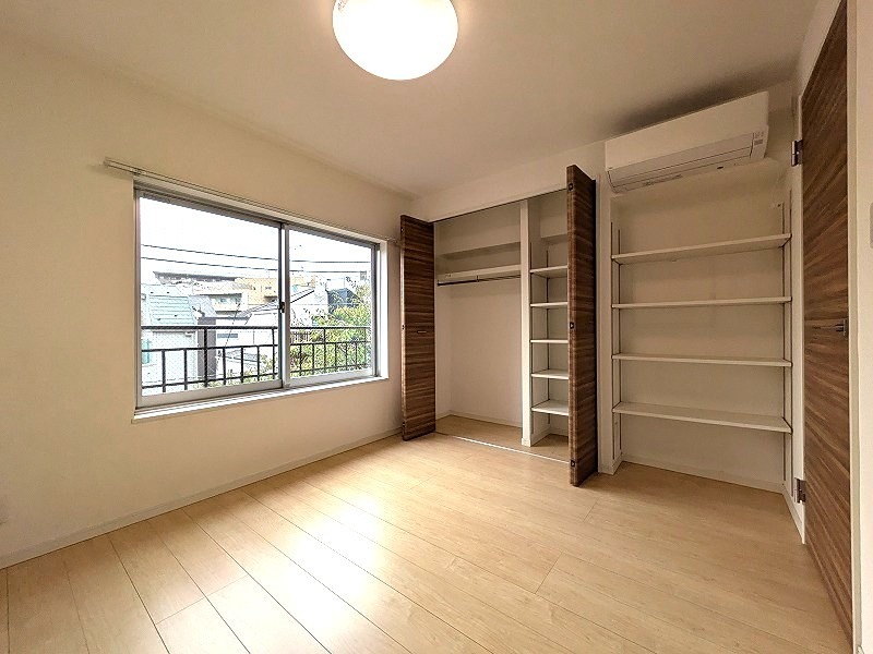 大森マンション ベッドルーム