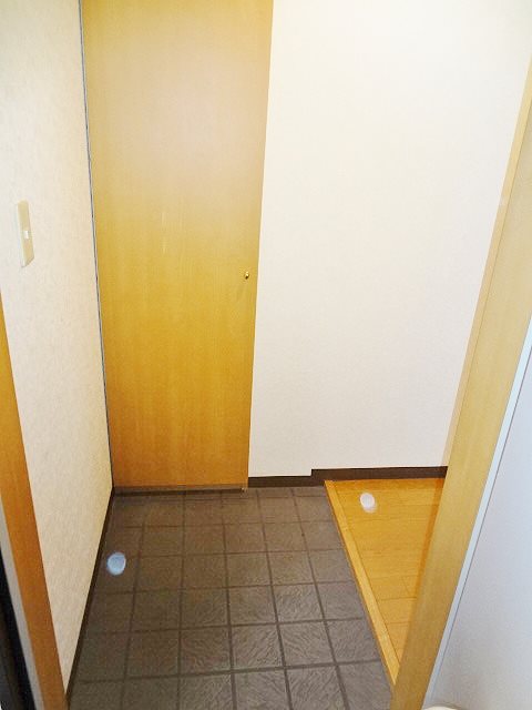 クレセール大井町 玄関