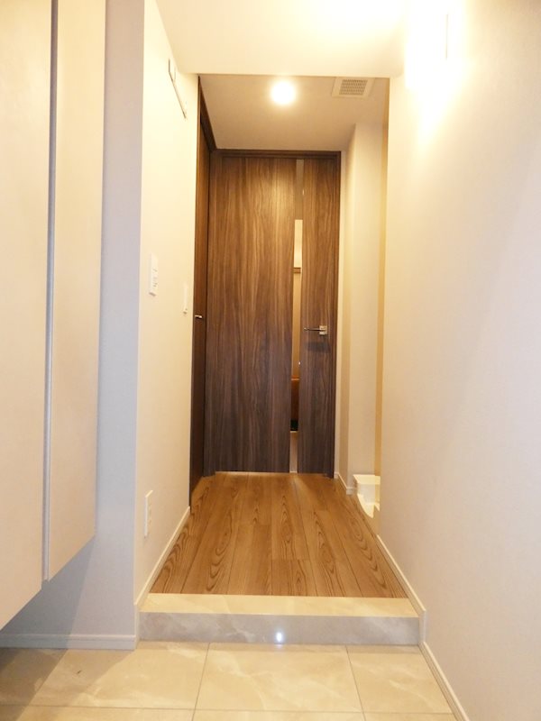 ルフォンプログレ西大井プレミア 玄関