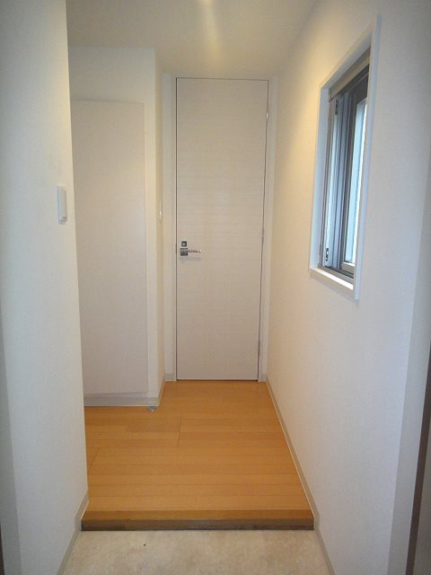 グリュックリーリエ 玄関