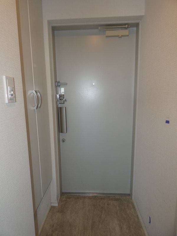 メゾンドアーク南大井  玄関