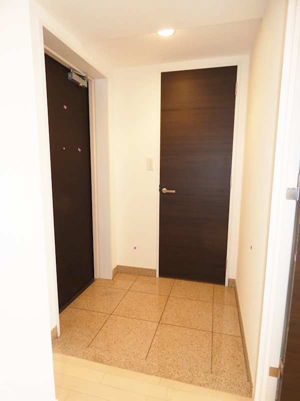 パシフィックレジデンス目黒本町 玄関