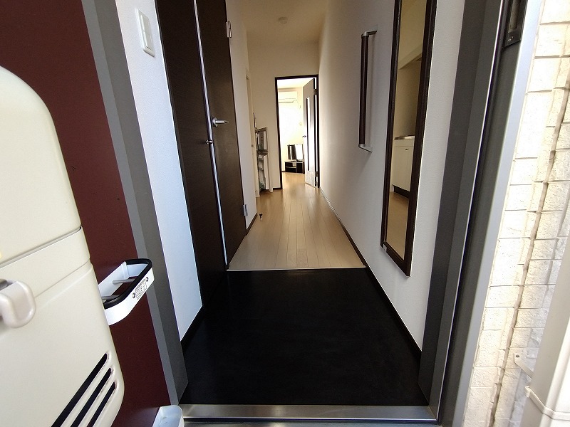 レオネクスト貞和 玄関