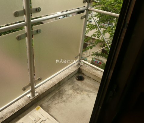 ＶＥＲＴメゾンクレソンⅢ ベランダ