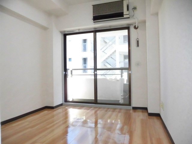 パレドール石川台 リビング