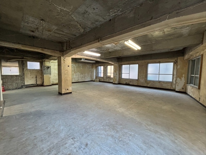 千両屋ビル リビング