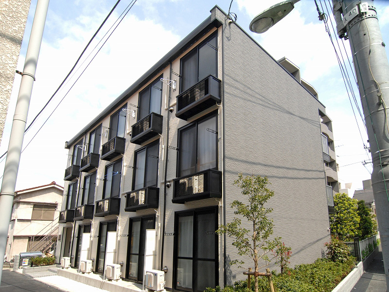 レオパレスたい 205号室 外観