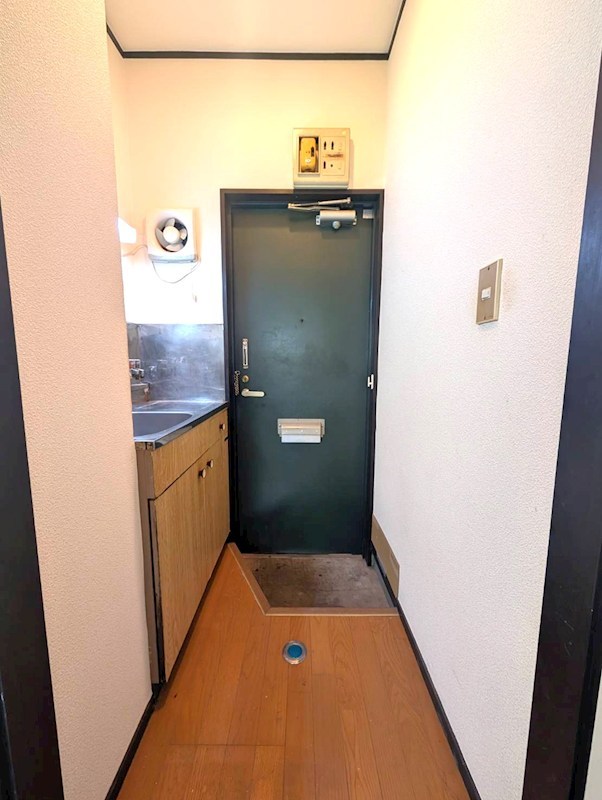 ライフピア西小山  玄関