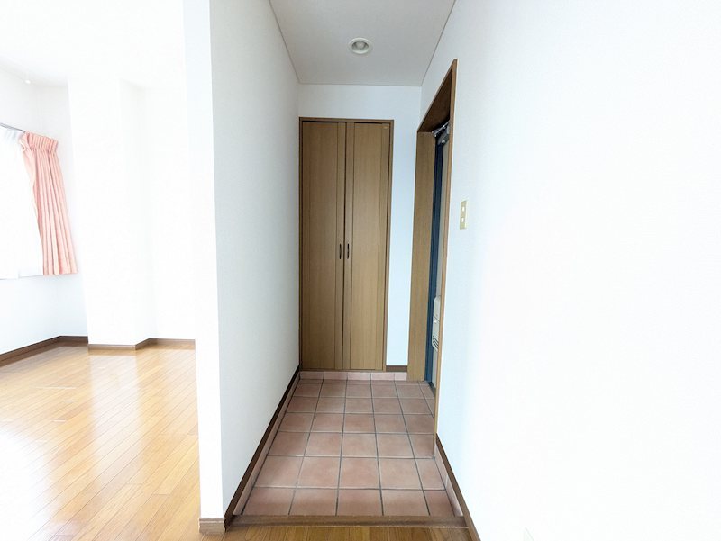 エスタシオンナカノ 玄関