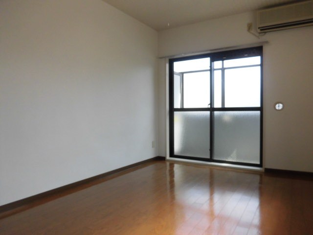 センチュリー目黒原町 リビング