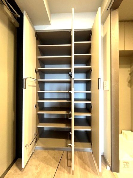 プラウドフラット大井町 玄関