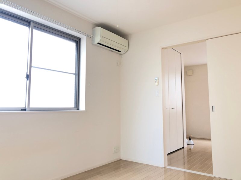 トネリココート 玄関