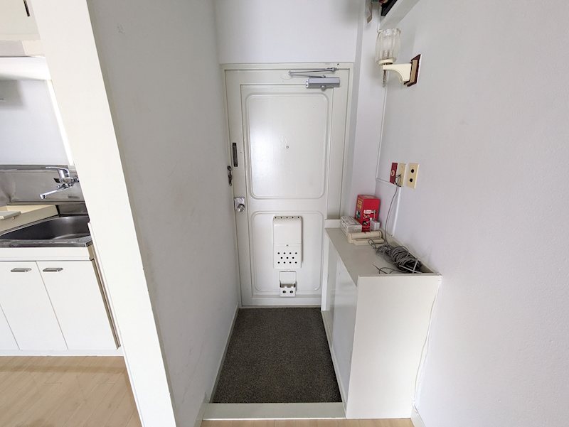 自由が丘ロイヤルハイツ 玄関