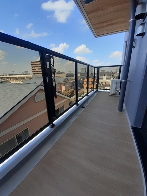 ウエスト　シックス ベランダ