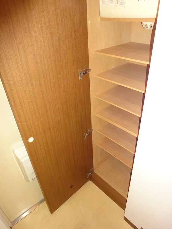 チャペルヒル東大井 玄関