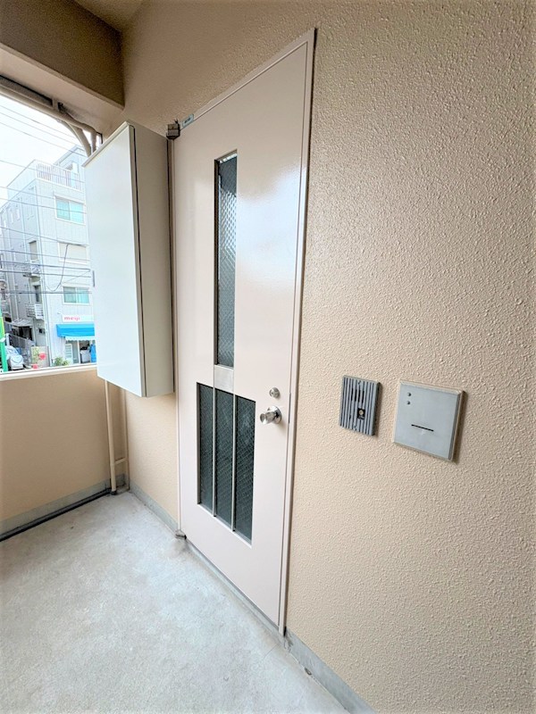 シノン原町 玄関