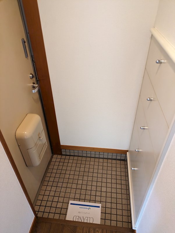 ガーデンハウス鷹番 玄関