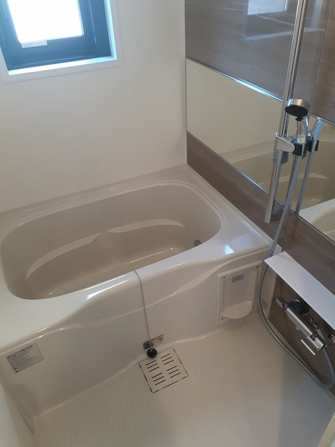 ウエスト　シックス 風呂画像