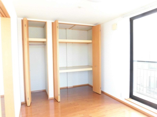 WEST HILL ベッドルーム