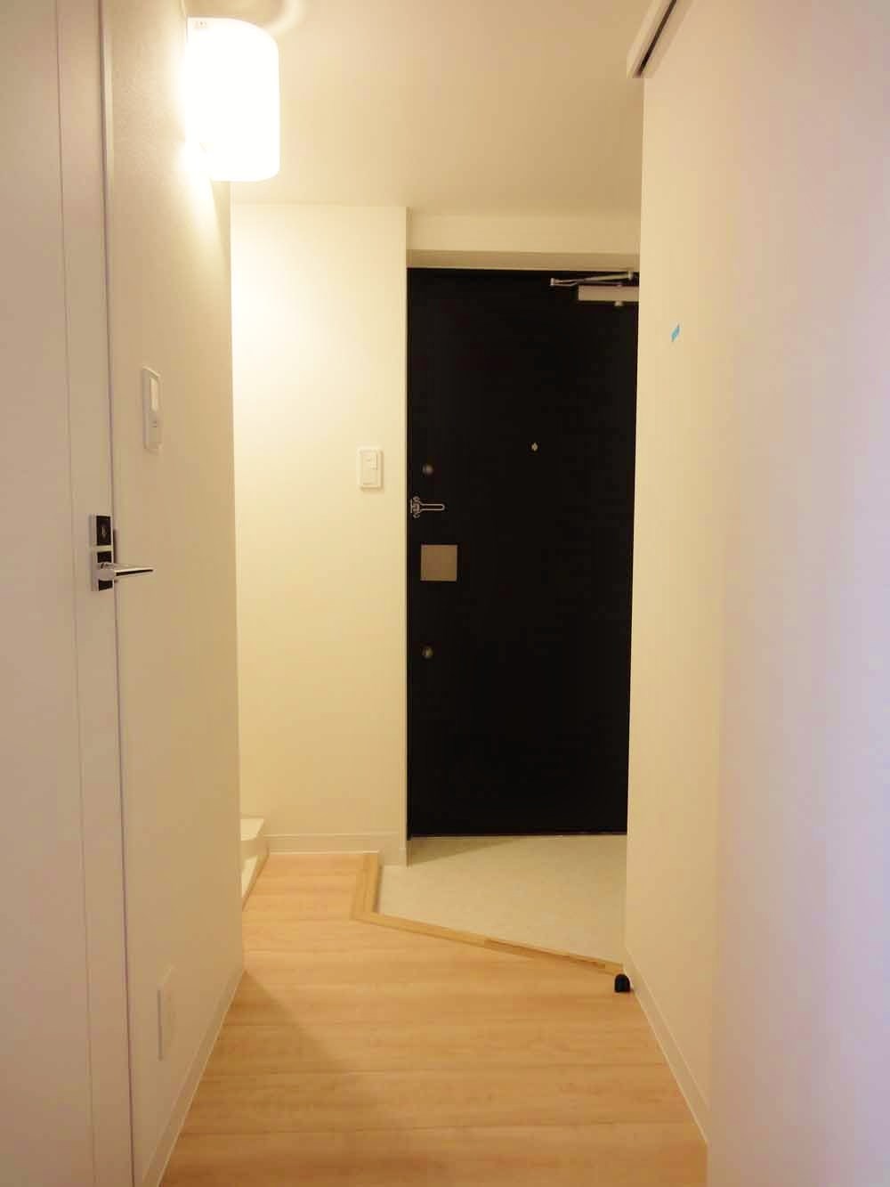 レジディア大森Ⅲ  玄関