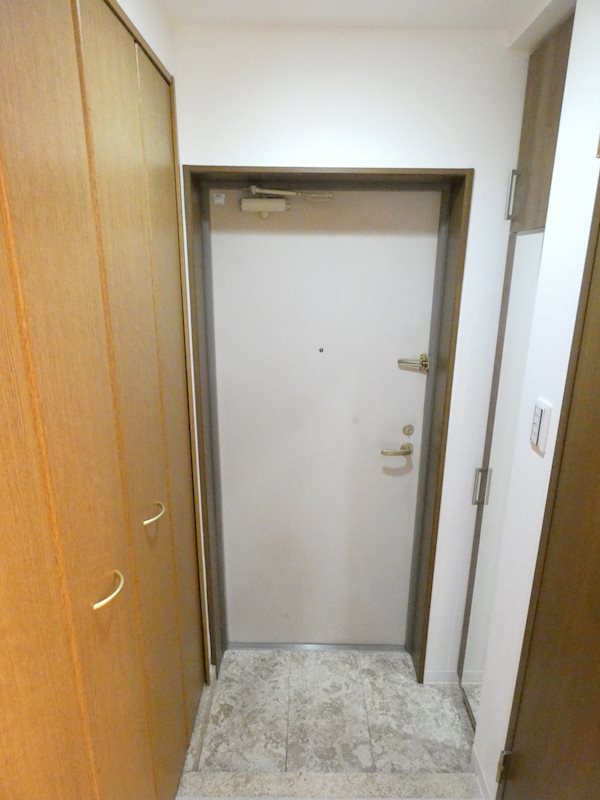 ガーデンコート 玄関