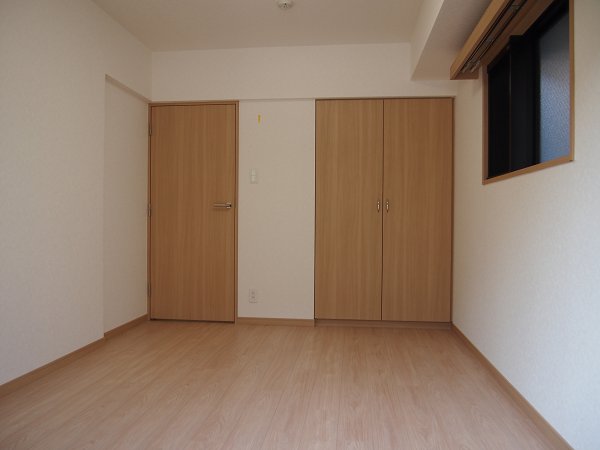 ルーブル蒲田本町 ベッドルーム