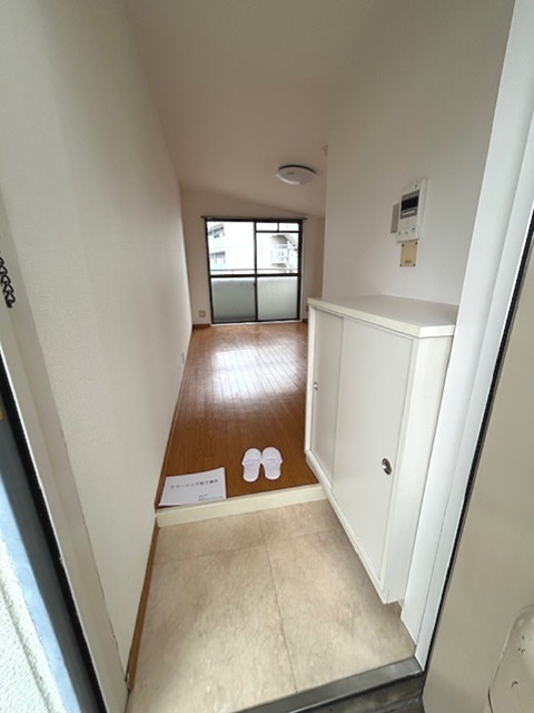 レオノーレ雪谷 玄関