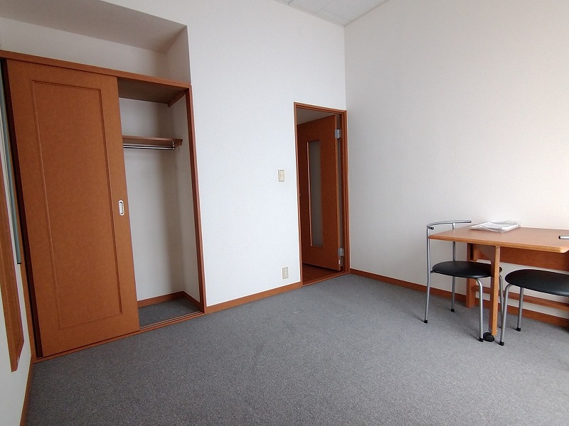 レオパレス多摩川 リビング