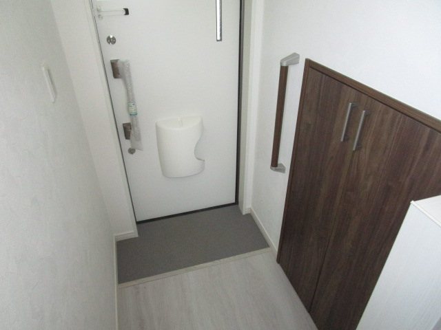 メゾンコーワ上池台 玄関