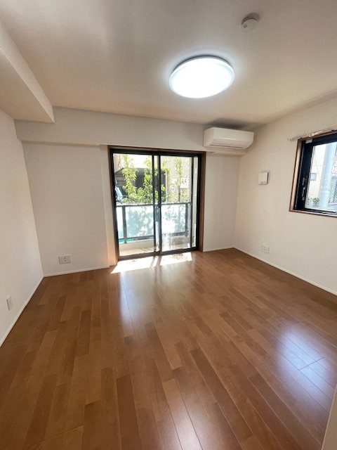 CREST COURT リビング