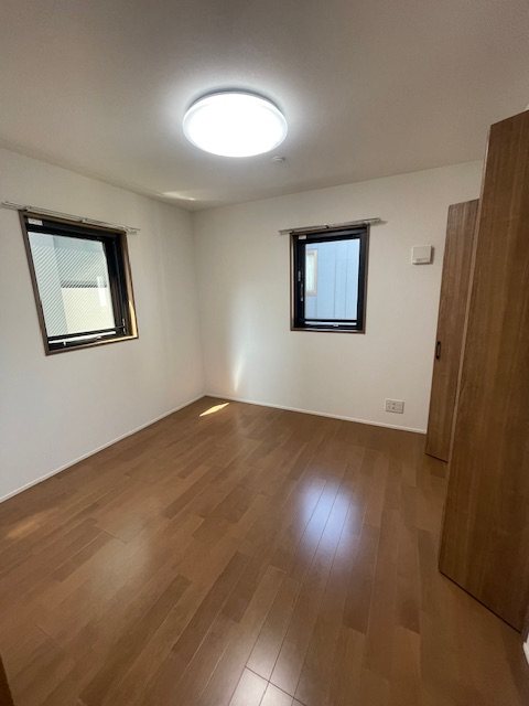 CREST COURT その他4