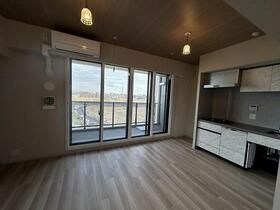 ブランシエスタ新丸子リバーフロント リビング